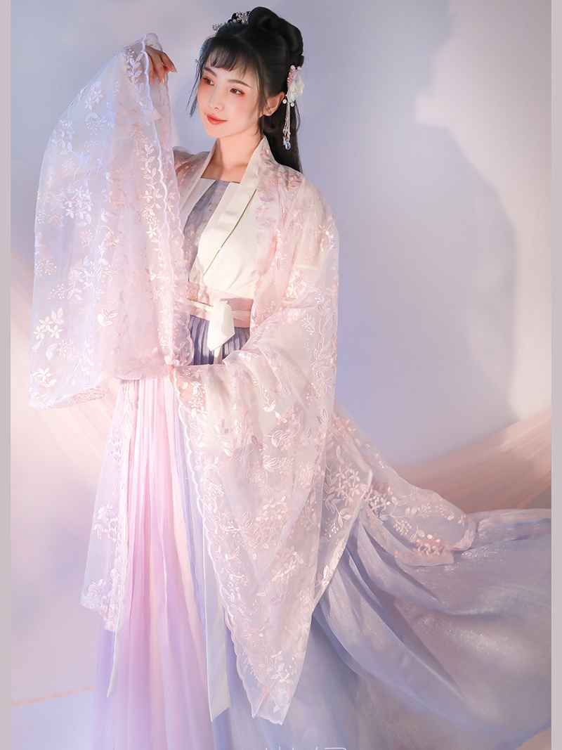 女性用本格オリジナル漢服アンサンブル: 優美な魅力を備えた絶妙な春/秋の服装