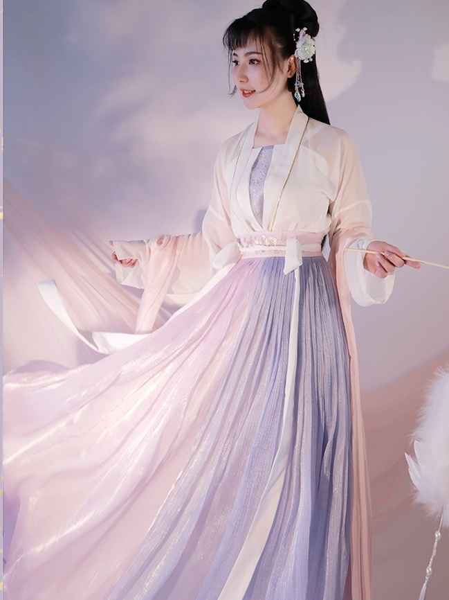 女性用本格オリジナル漢服アンサンブル: 優美な魅力を備えた絶妙な春/秋の服装