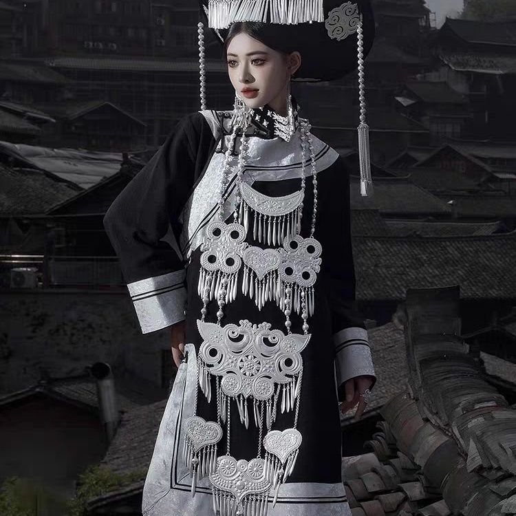 Ethnic Minority Series Wanderlust Portraits Yi Hanfu 1