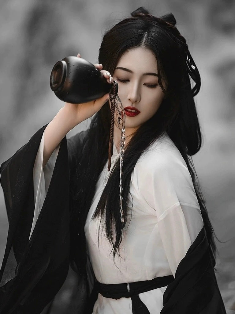 優美な美しさ: 魏晋スタイルからインスピレーションを得た2024年の女性用新しい漢服