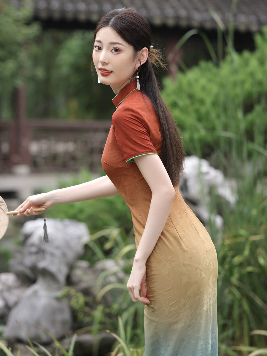 シックでエレガント:2024夏丈のデザインのノースリーブグラデーション袍ドレス