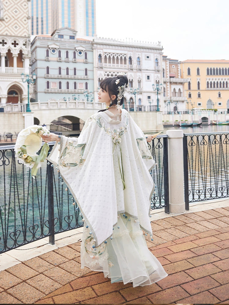 Yulan Cao : Orchid Bath-Accessories+Shawl