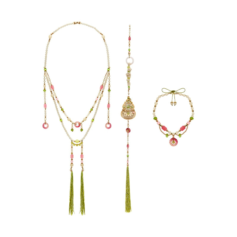 Tao Hua Chang Ying : Nuptial Saber Dance