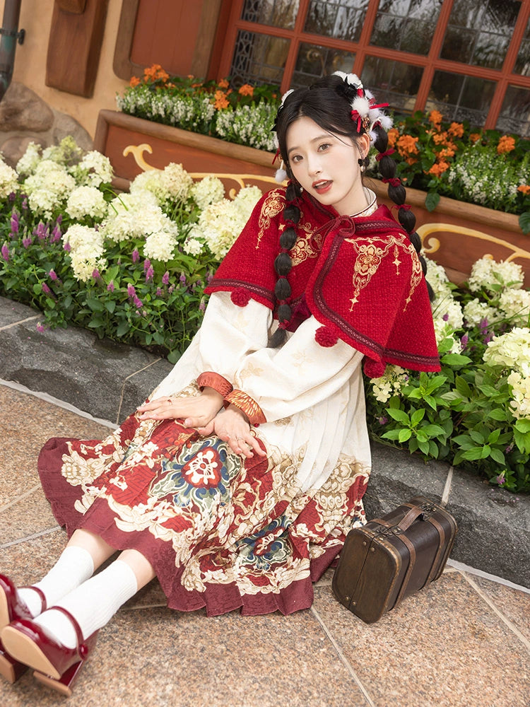 Hongyu Yao : Vermilion Jade Ballad-Cape