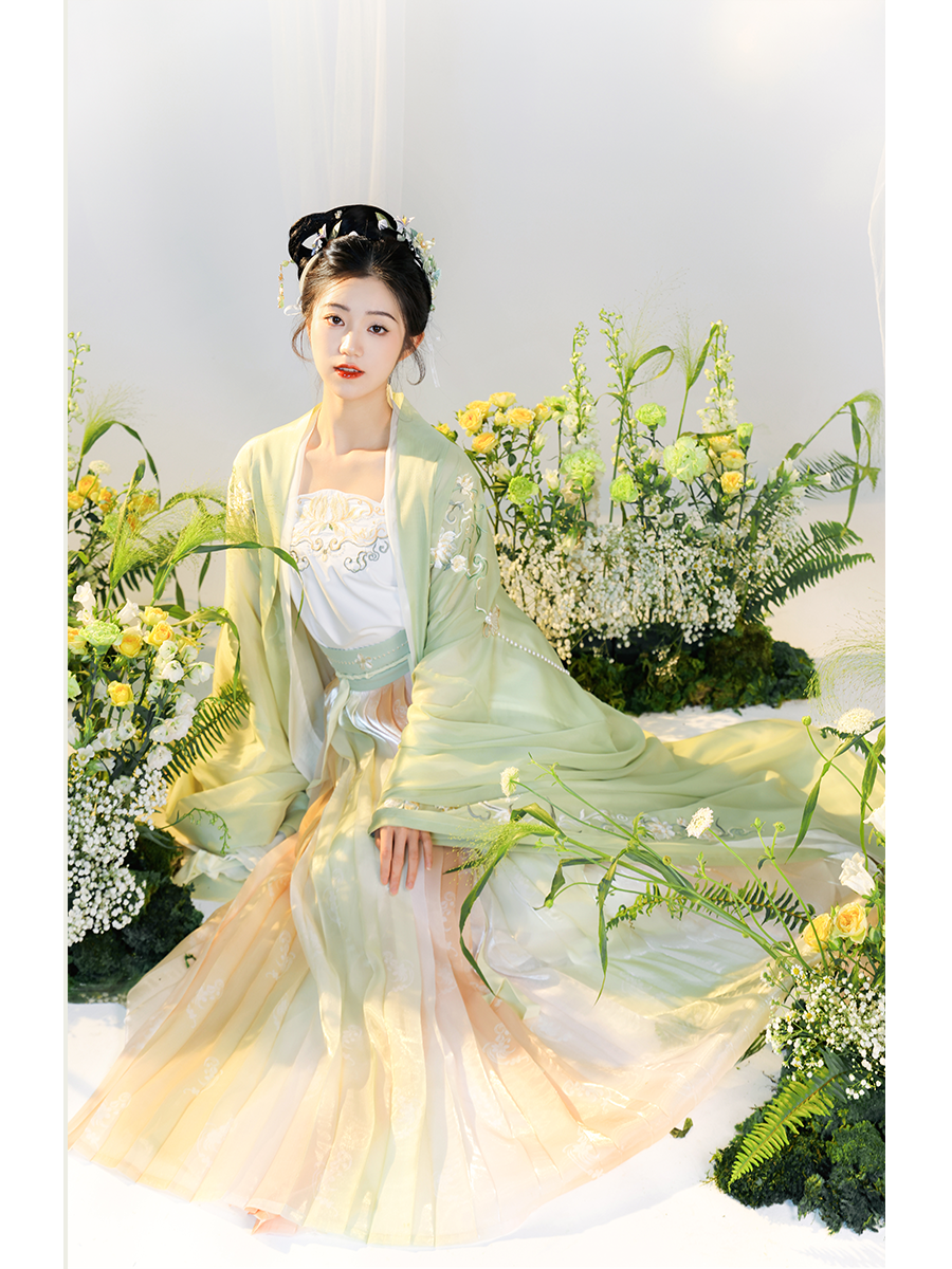 Serene Return Series Circescent