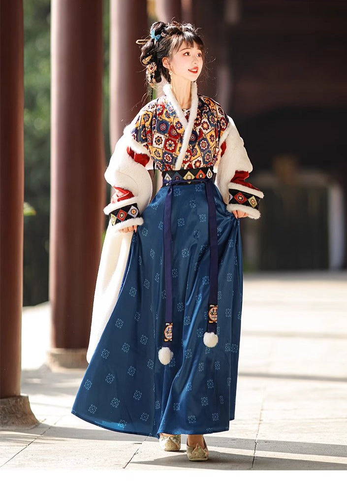 本物のオリジナル: 唐時代にインスピレーションを得た女性の冬のお祭り用漢服 3 点漢服セット