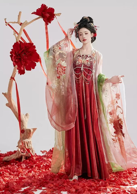 2024 春の新作: 複雑な刺繍が施された唐時代風の漢服セット
