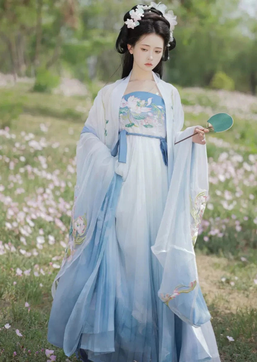 オリジナルの唐代漢服アンサンブル 4 点: 絶妙な和子スカートとワイド スリーブ シャツ - 春と夏向けの伝統的な漢の要素を使用して複雑に作られています。
