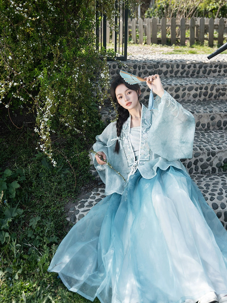 Qian Qing Biyu : Liquid Mineral Majesty