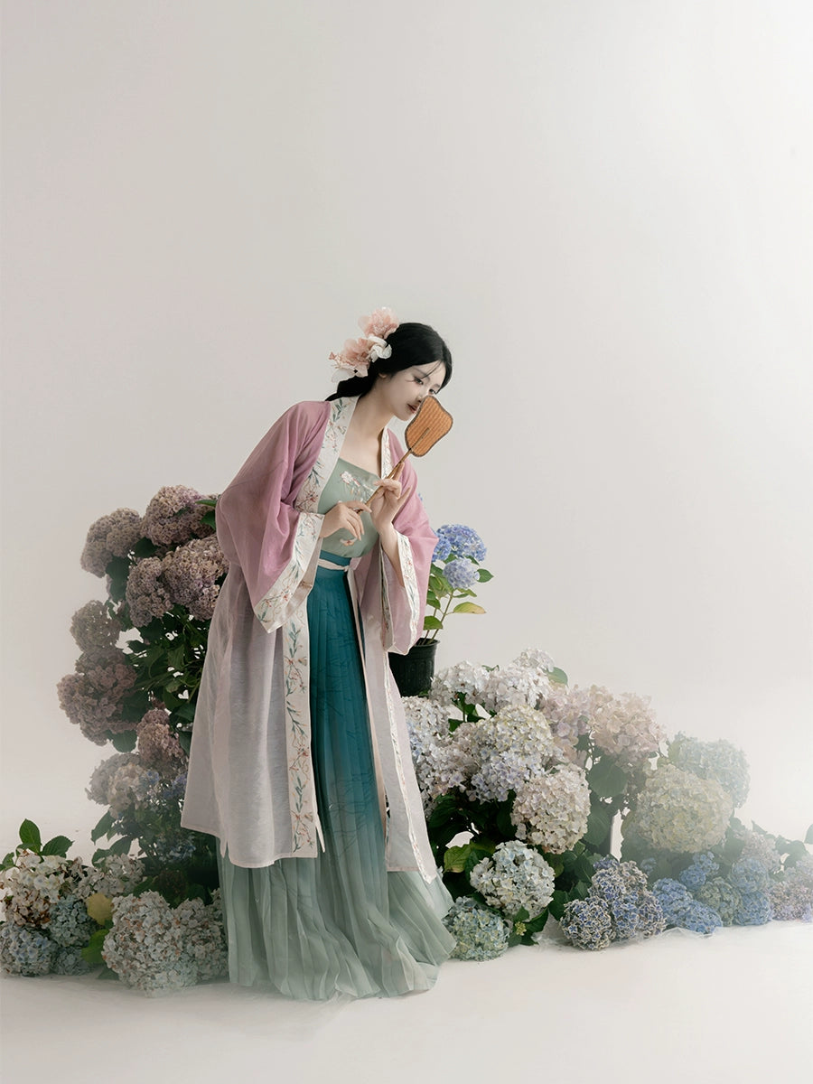 Lookbook Series First Met