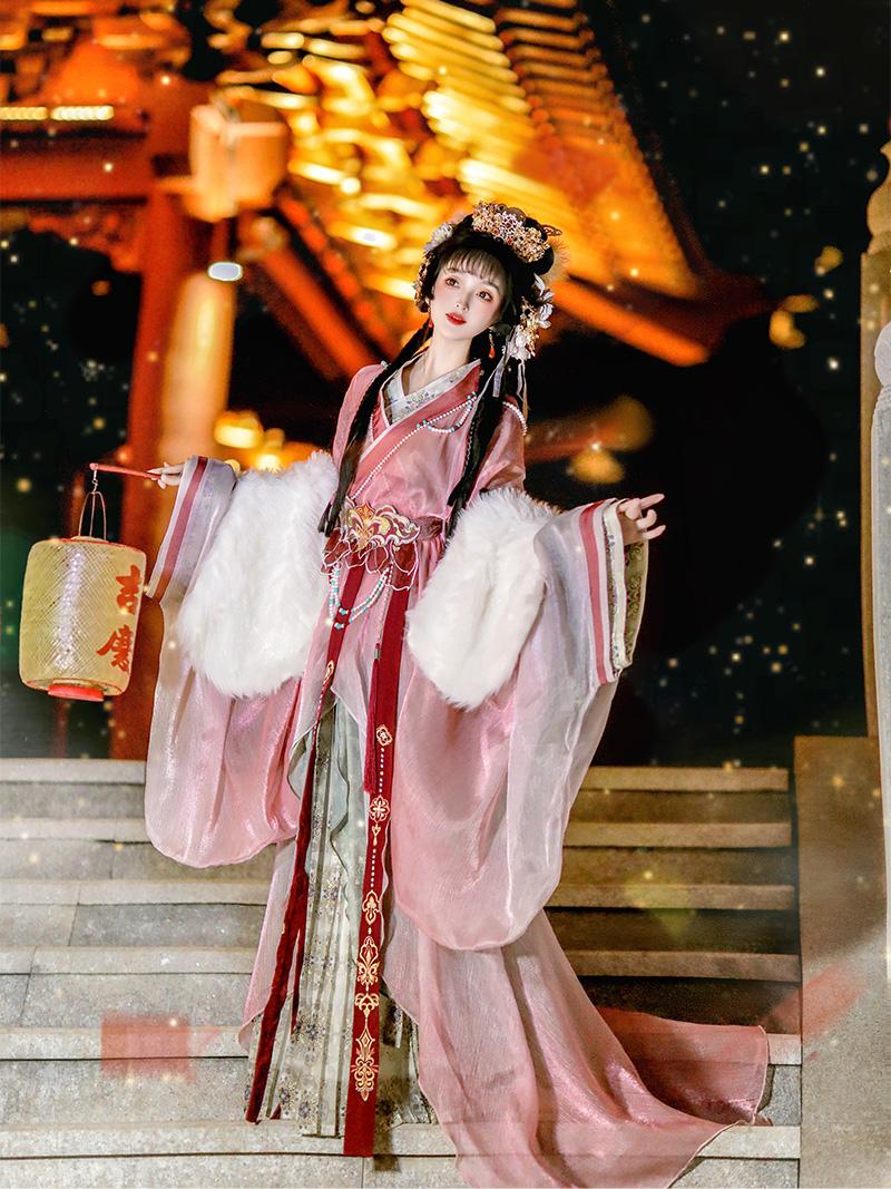 Lookbook Series Ancient Palace