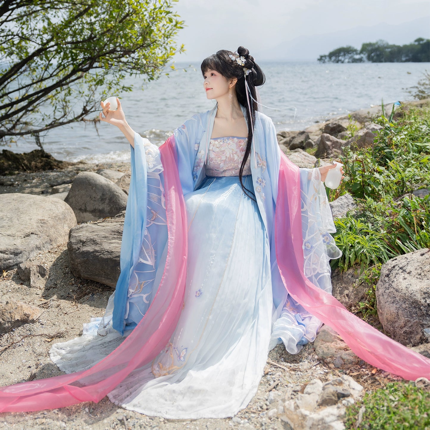 Serene Return Series Luscinia