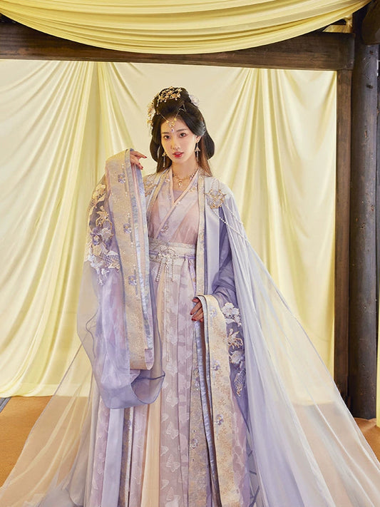 Wan Die Zhuyue : Lunar Lepidoptera