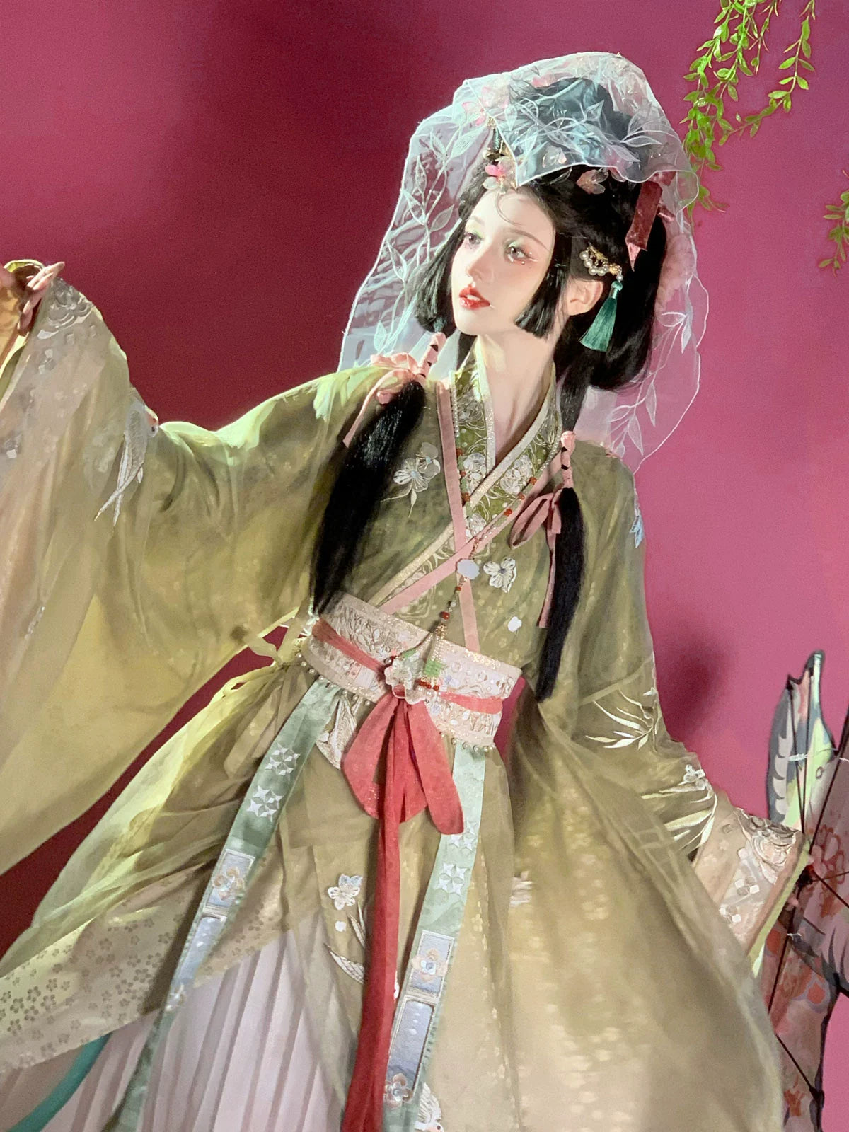 Cloud-Kissing Nature Series Sunlit Harmony Qin Hanfu