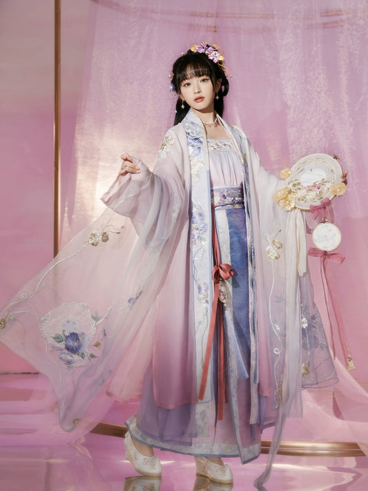 Wang Zhaojun Qiqiao Zhiqing : Zhaojun's Weaverly Devotion