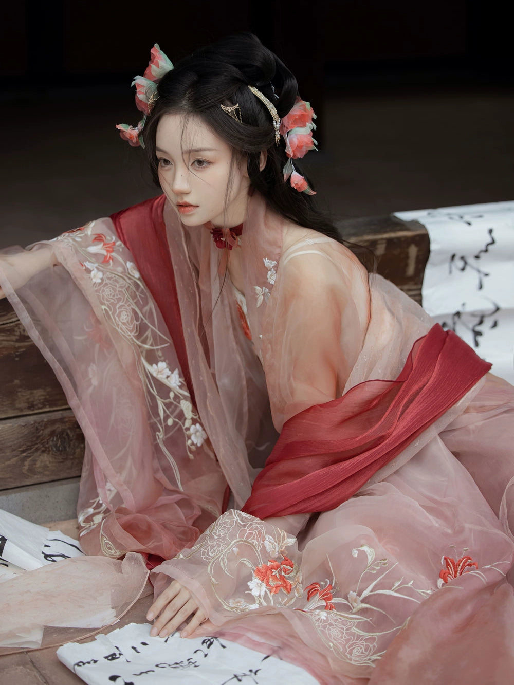 Cloud-Kissing Nature Series Flora Surge Tang Hanfu