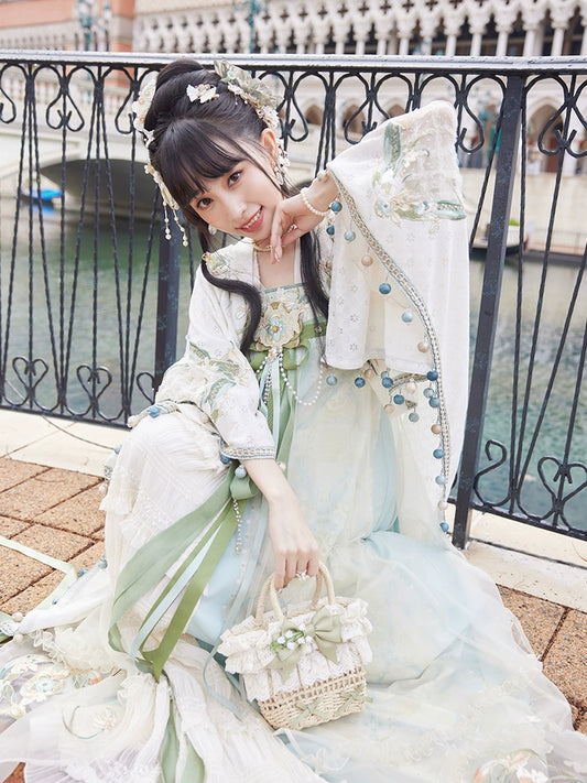 Yulan Cao : Orchid Bath-Accessories+Shawl