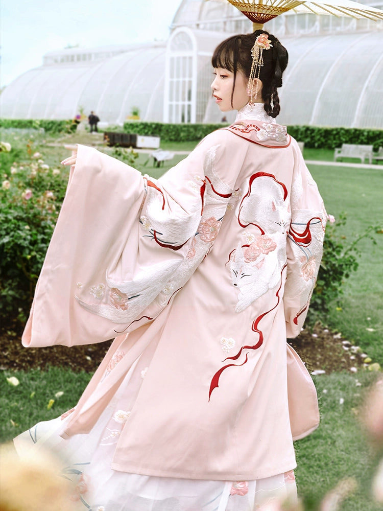 Fenghu Feihua : Plush Tempest-Cloak