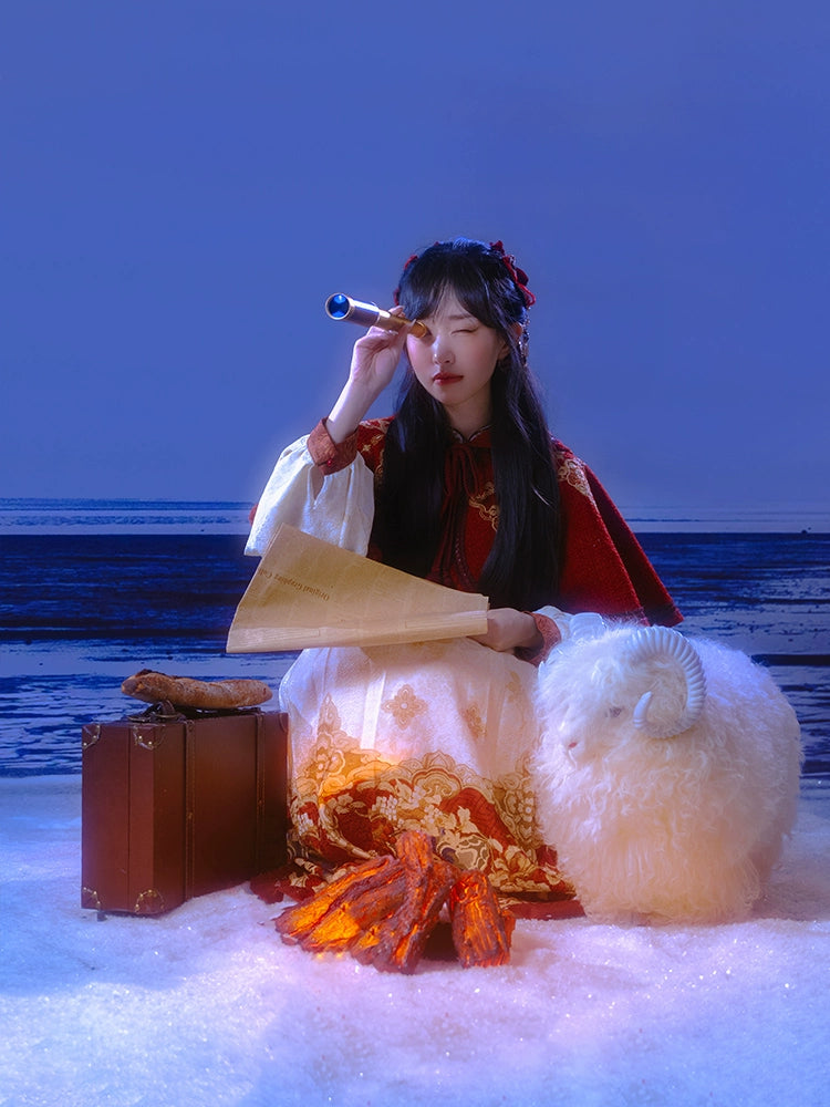 Hongyu Yao : Vermilion Jade Ballad-Cape