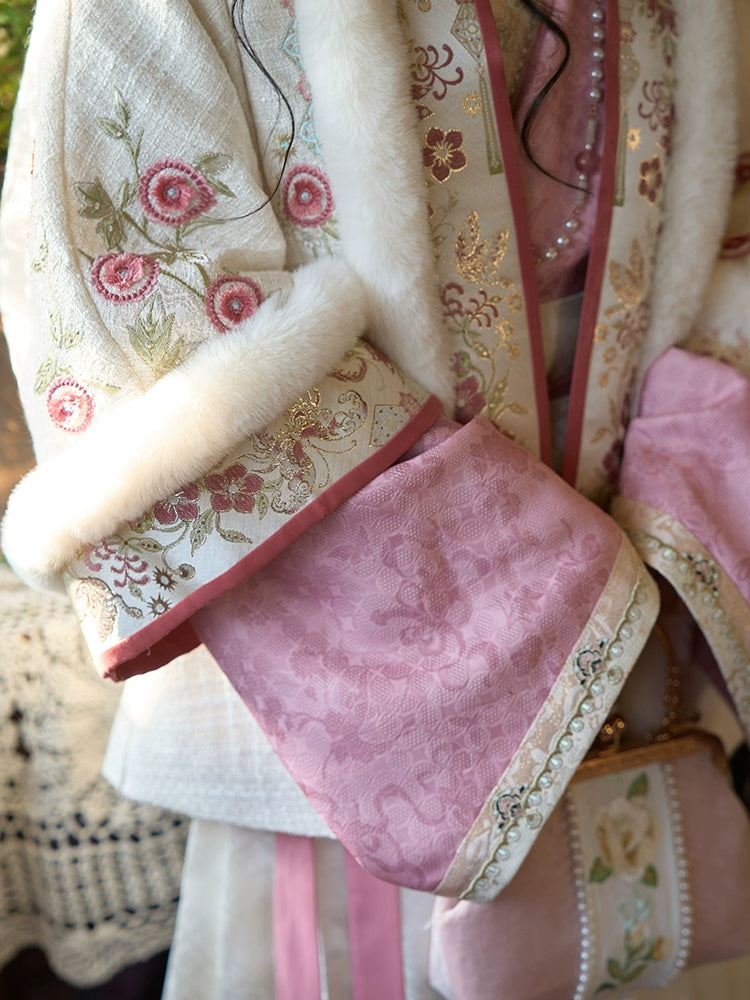 Feng Ting Fei Hua : Ferrofluid Petal Skirt