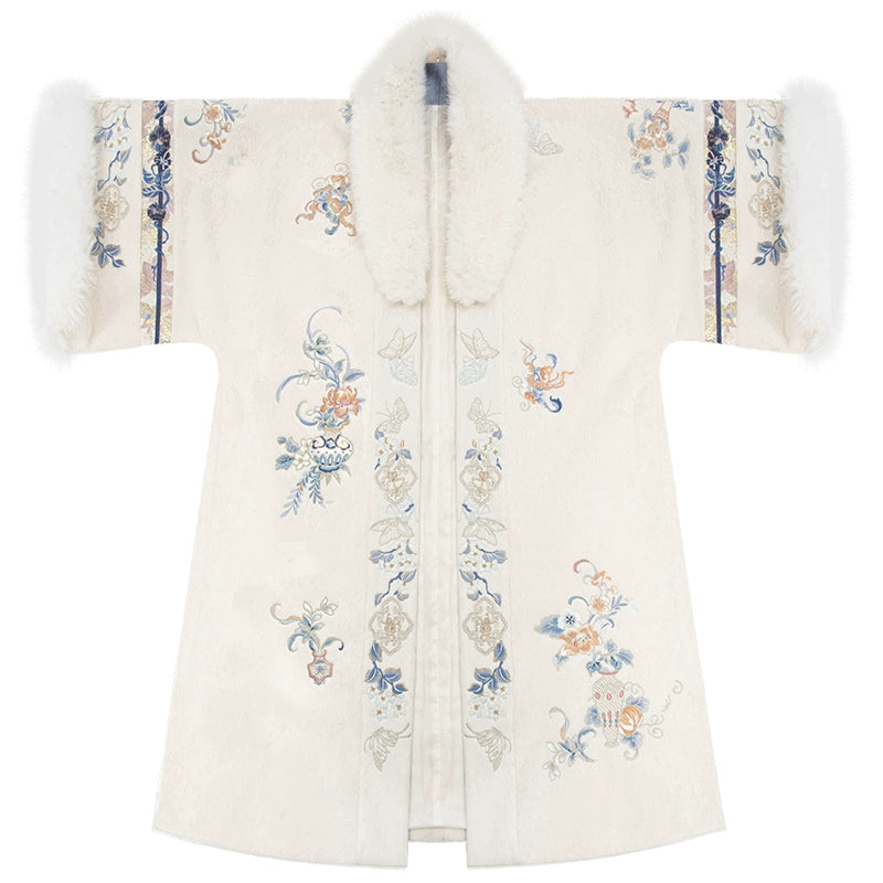 Chang Ting Xin Yue : Dou-Gong Exoskeleton