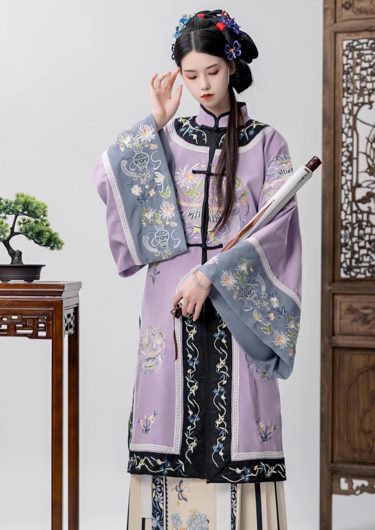 清朝の優雅さ:馬の顔の刺繍スカートが付いた女性用ダブルブレスト春夏漢服