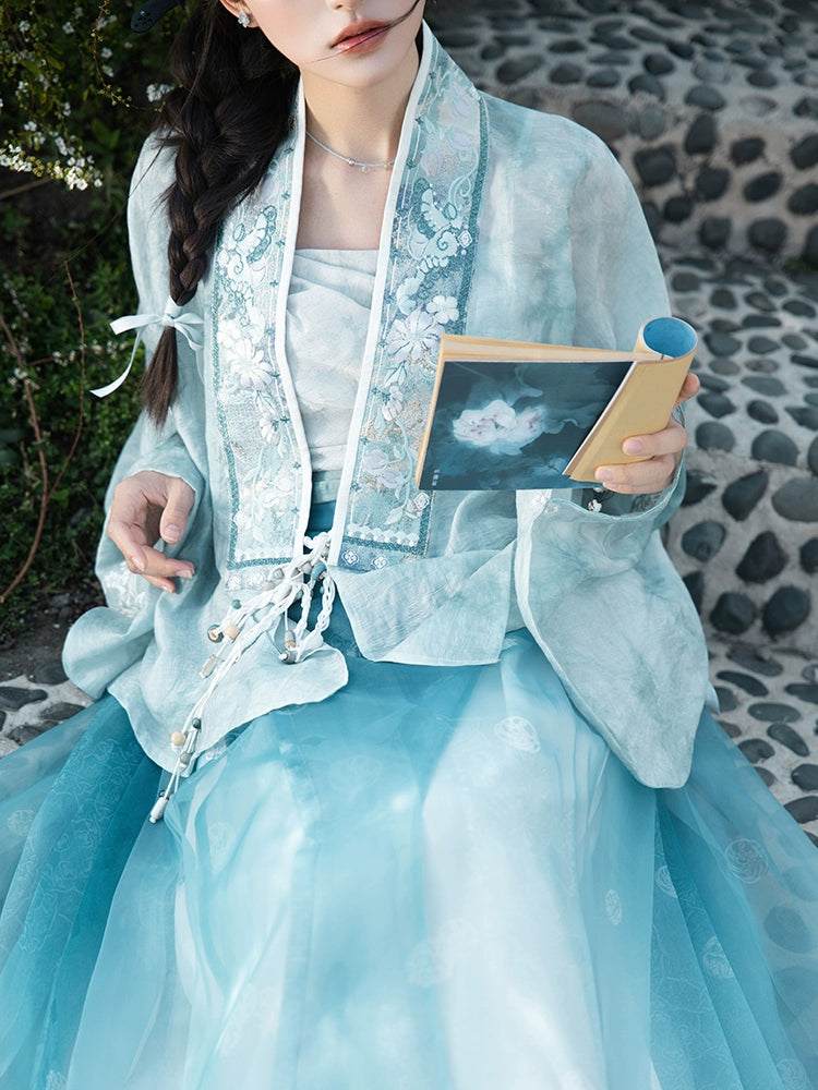 Qian Qing Biyu : Liquid Mineral Majesty