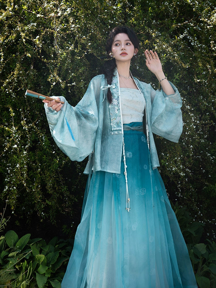 Qian Qing Biyu : Liquid Mineral Majesty