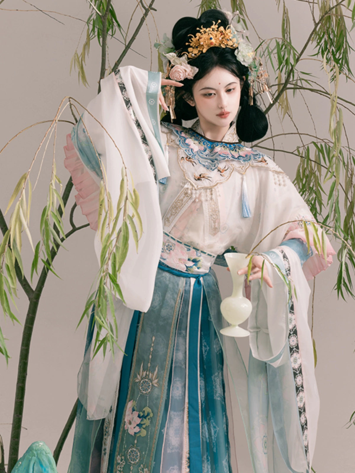 Lookbook Series Bi Bo Hibiscus