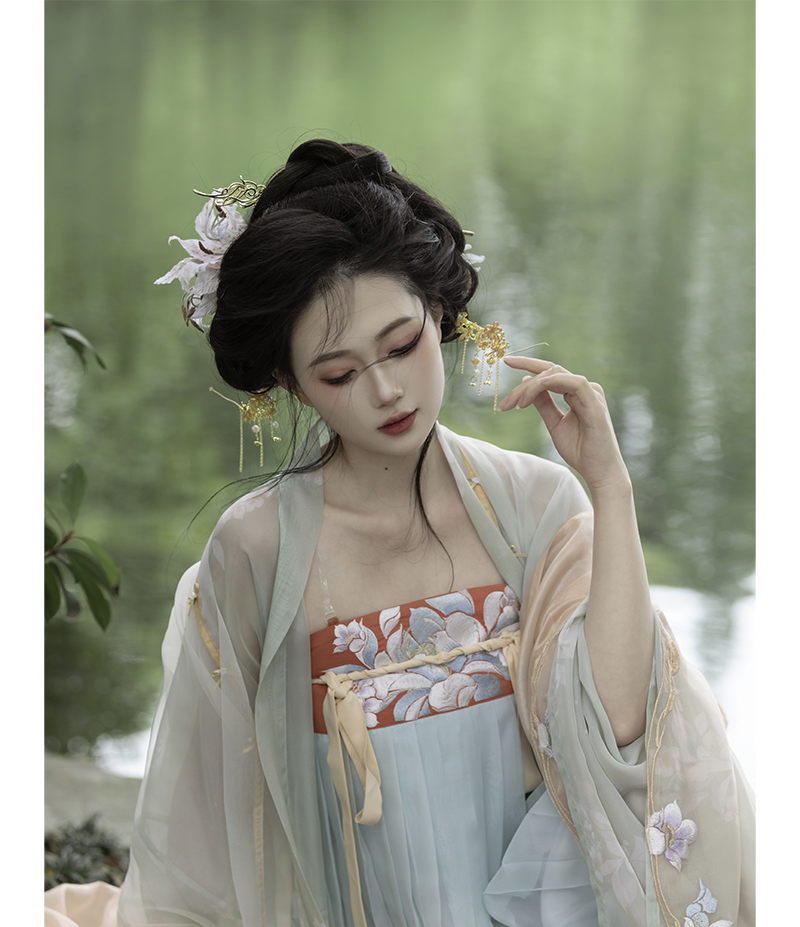 Serene Return Series Hectohelia
