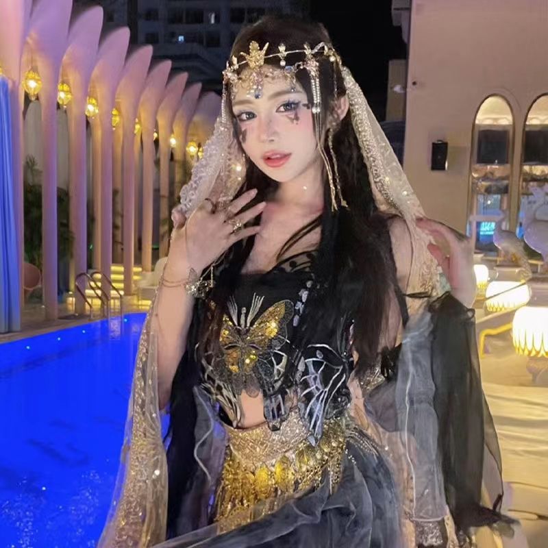 Silk Road Glamour Series Insta-Expeditions Hanfu 1