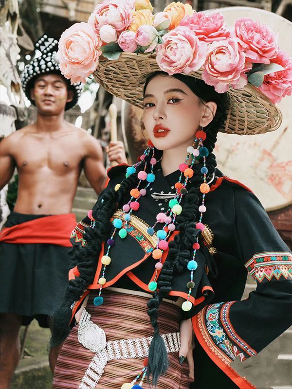 Ethnic Minority Series Wanderlust Portraits Blang Hanfu 1