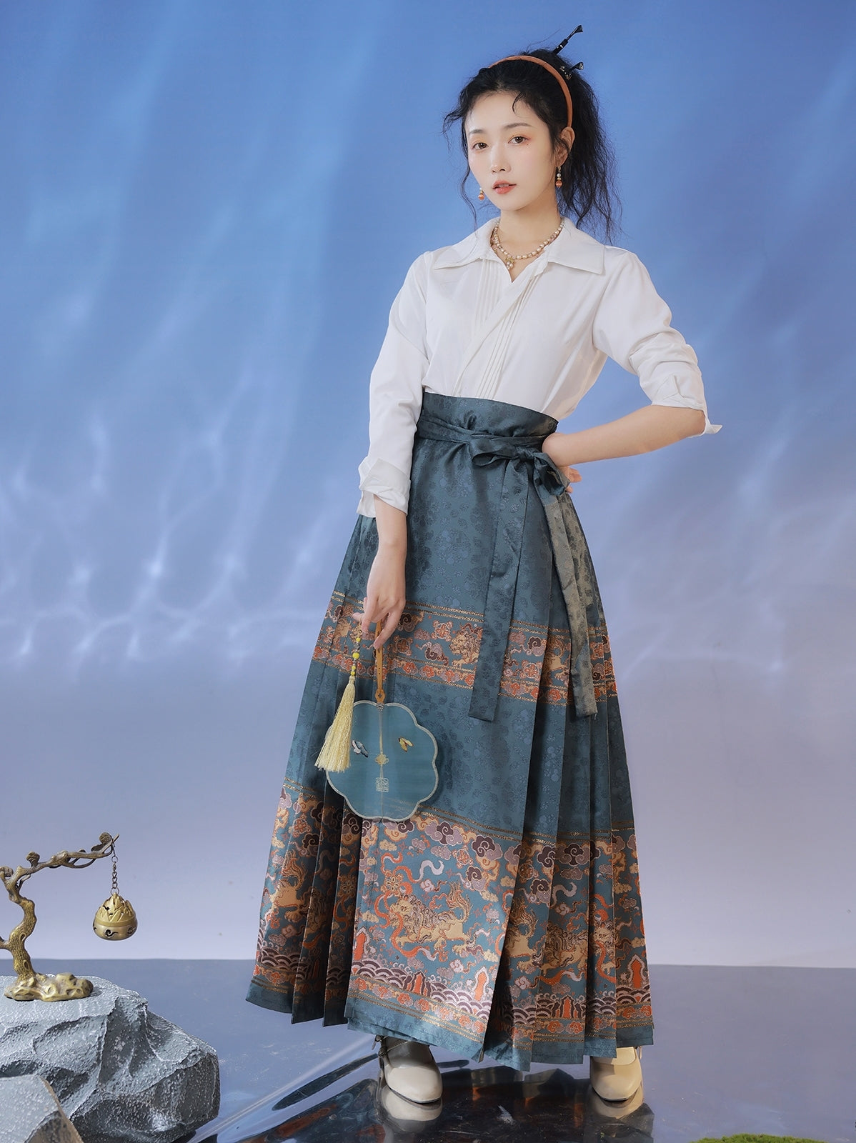 Mamian Radiant Elegance: 2024 新明朝スタイルの赤い漢服女性アンサンブル