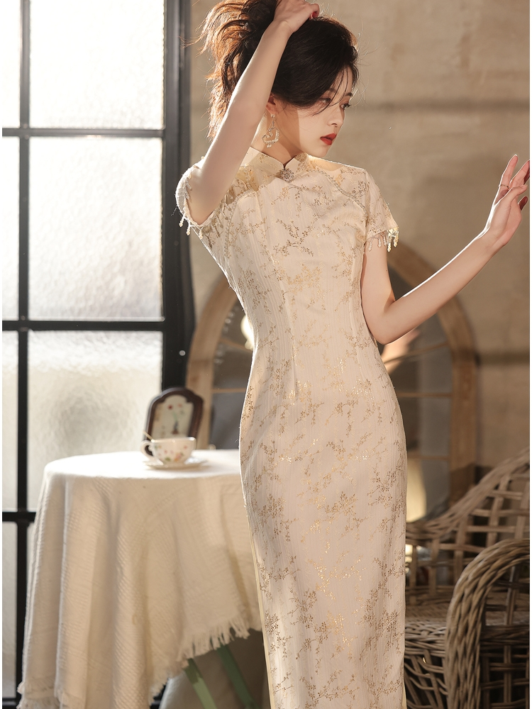 Timeless Elegance: 2024 Summer Edition Lace and Gilt-modified Qipao