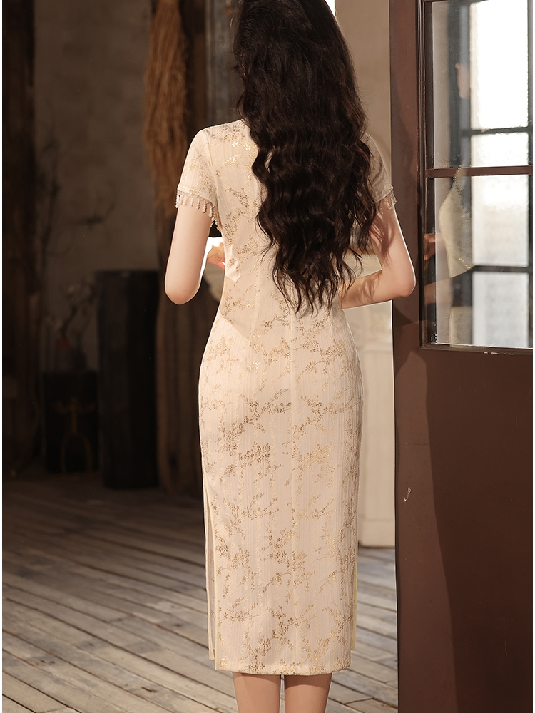 Timeless Elegance: 2024 Summer Edition Lace and Gilt-modified Qipao