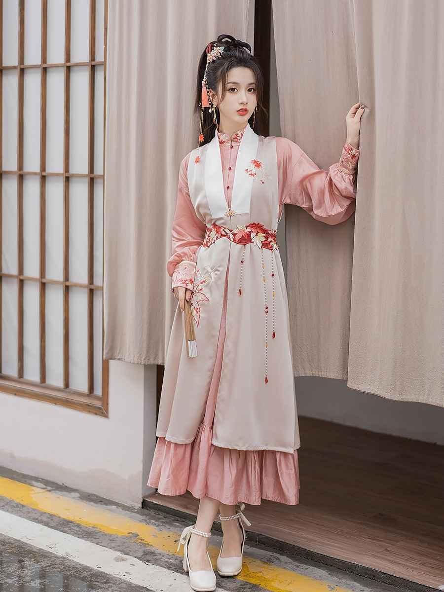 エブリデイシック:明朝スタイルの女性用漢服ロングベストドレス