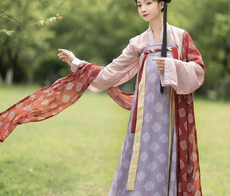 7 Types of Hanfu Skirts That You Should Know