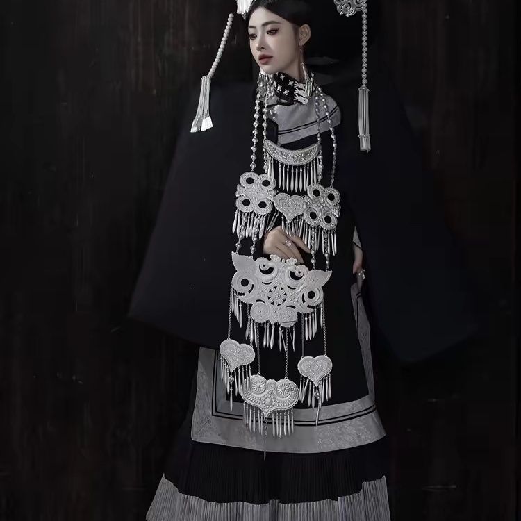 Ethnic Minority Series Wanderlust Portraits Yi Hanfu 1