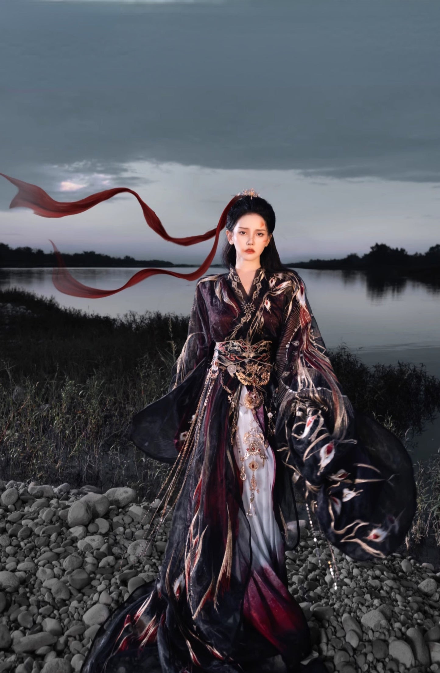 Experience the allure of ancient China with our Hanfu Warring States Period Men's and Women's Robe Heavy Industry Suit. Discover the elegance of traditional Chinese dress with our meticulously crafted attire, offering a glimpse into the royal fashion of the Warring States Period. Explore our collection for a selection of traditional robes, jackets, and boots, and immerse yourself in the timeless beauty of Hanfu clothing.