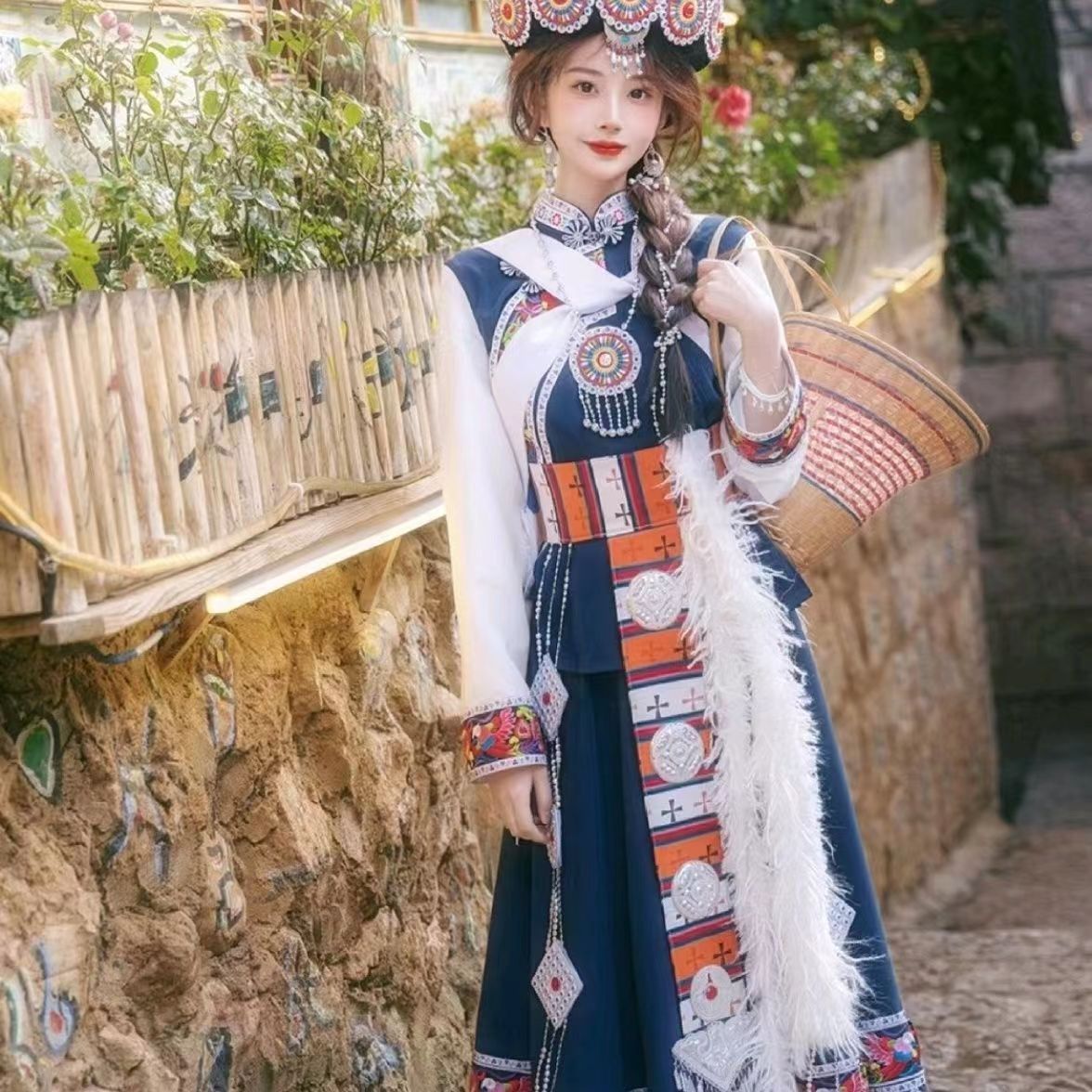 Ethnic Minority Series Wanderlust Portraits Naxi Hanfu 1
