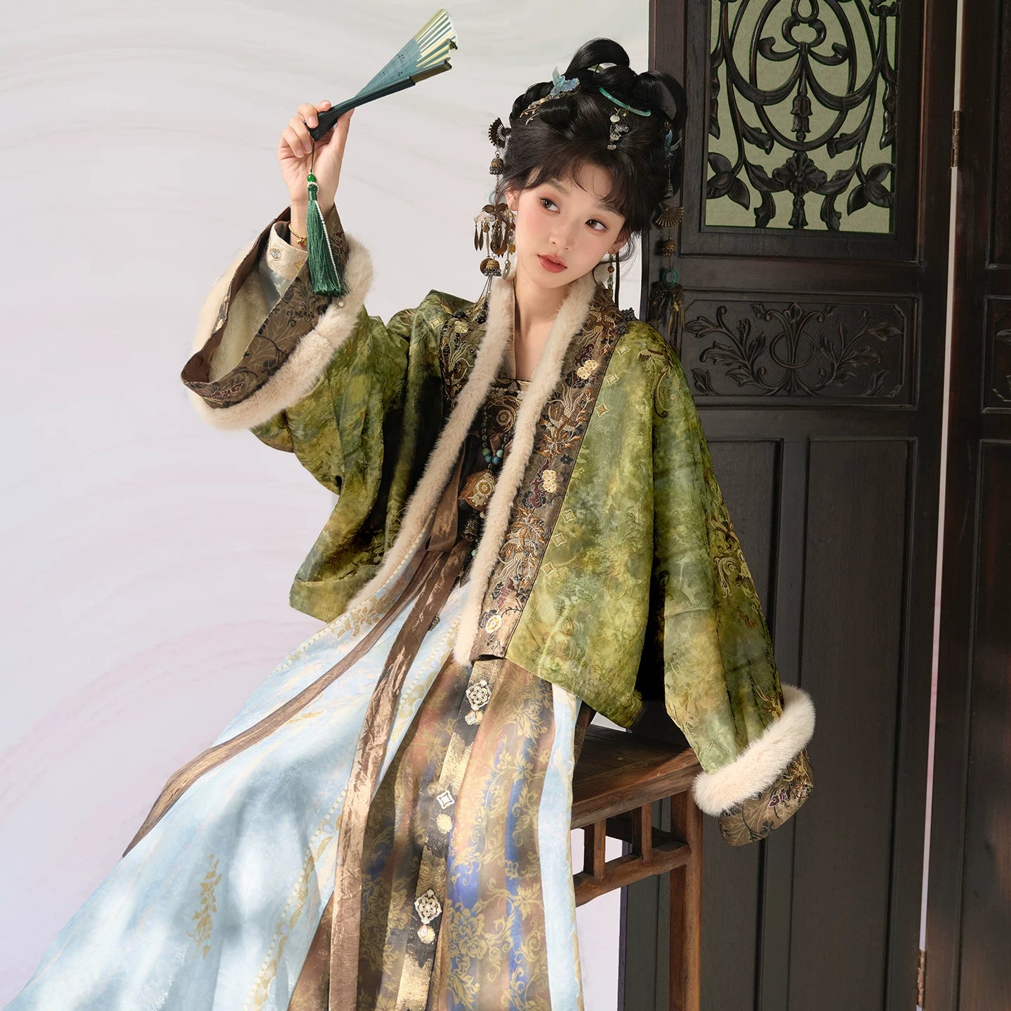 Jing Yun Qing Yin : Scenic Cloud Clear Sound