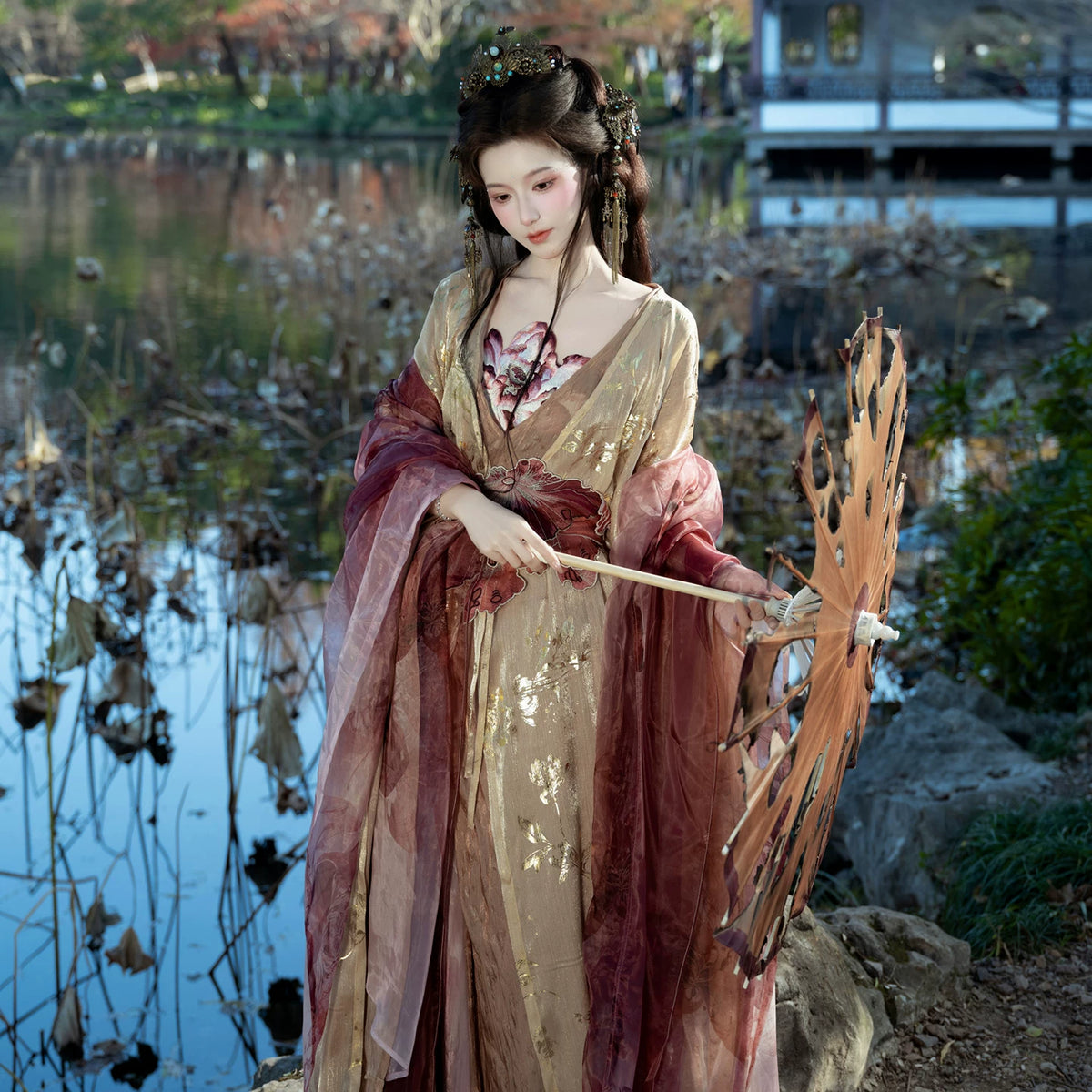 Timeless Fragrance Series Withered Lotus Hanfu