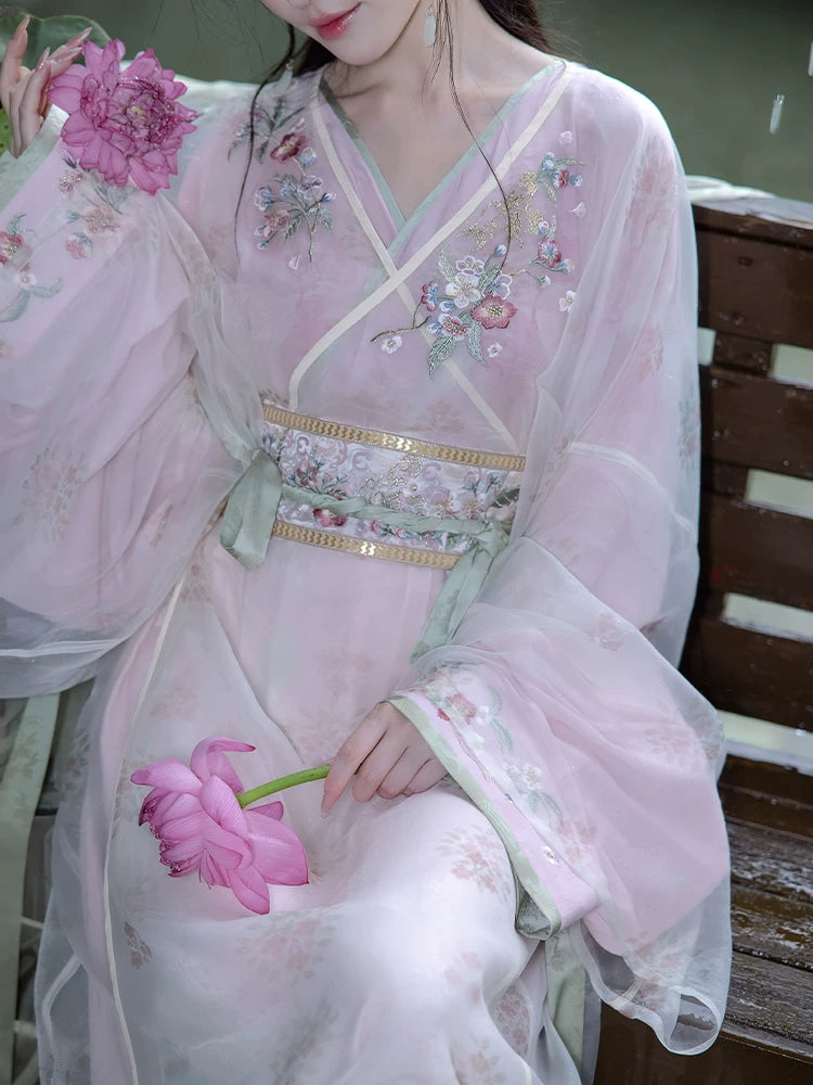 Lookbook Series Clear Lotus Adding Fragrance