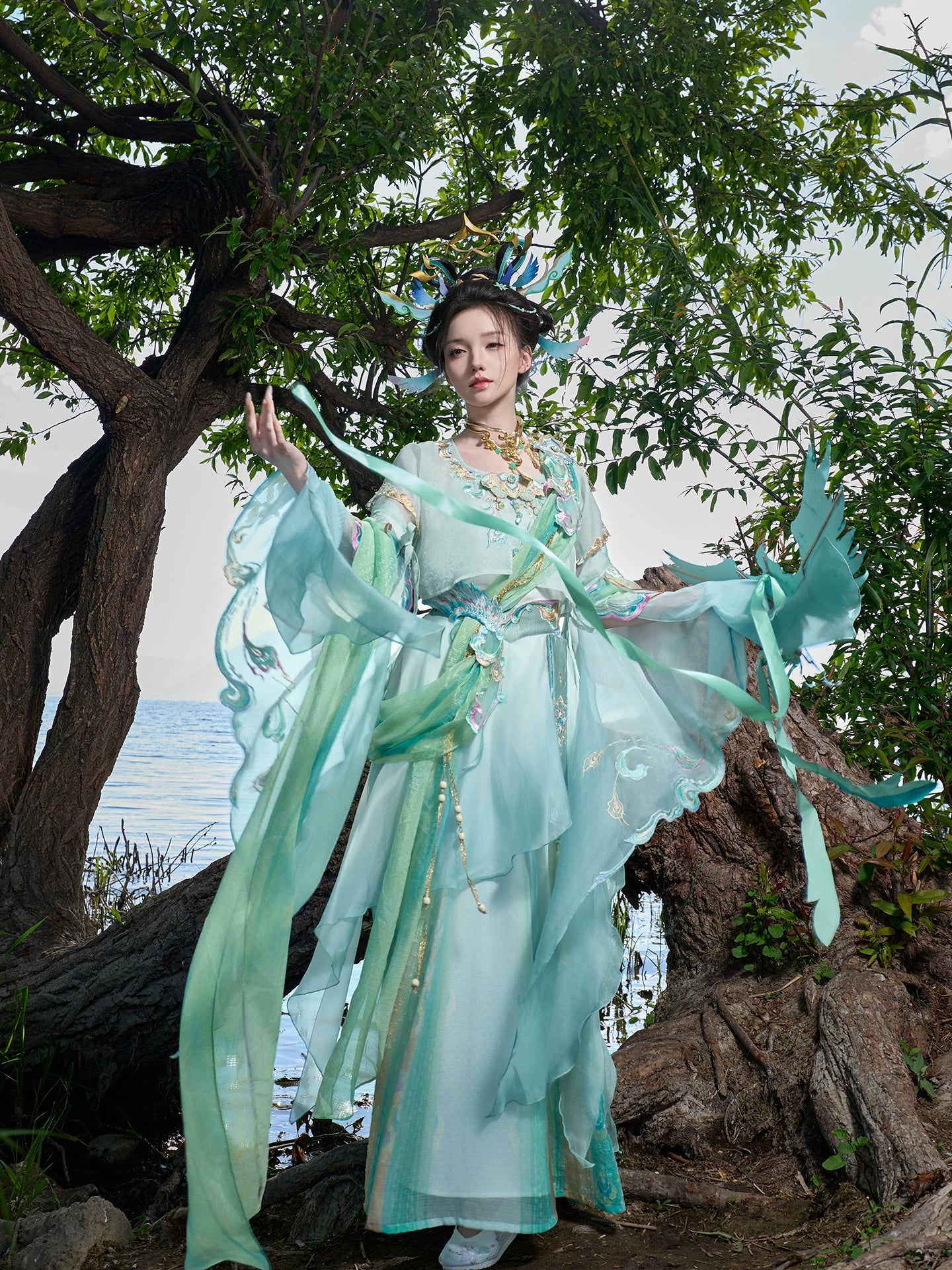 Yuan Zhao Zhong Sheng He : Harmony Light
