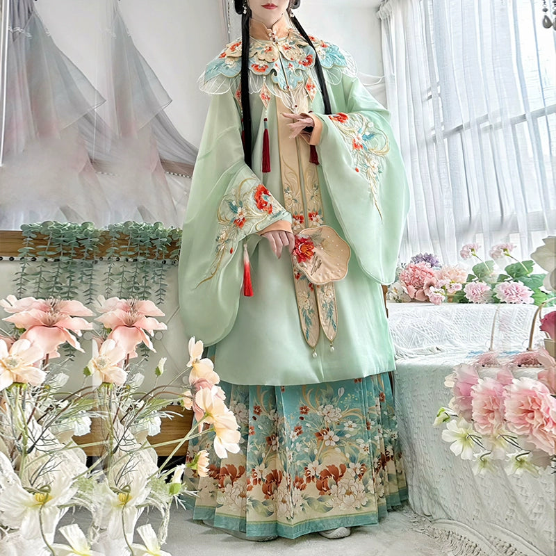 LOOKBOOK SERIES Ming Dynasty Horse Face Skirt Green Yellow Set