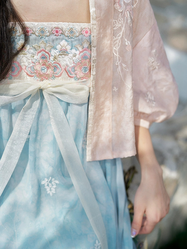 Tao Xi : Twilight Petal Flow