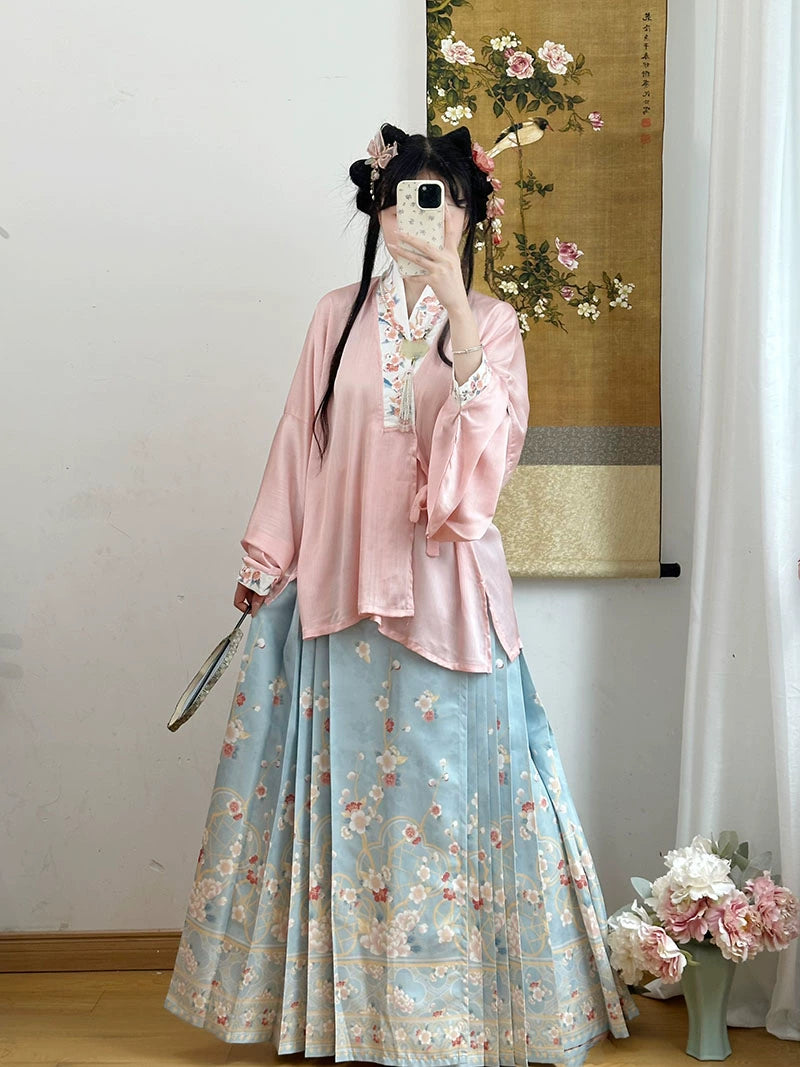 Lookbook Series Original Hanfu Ming Dynasty Cross-Collared Cross-Dressed Horse-Faced Skirt