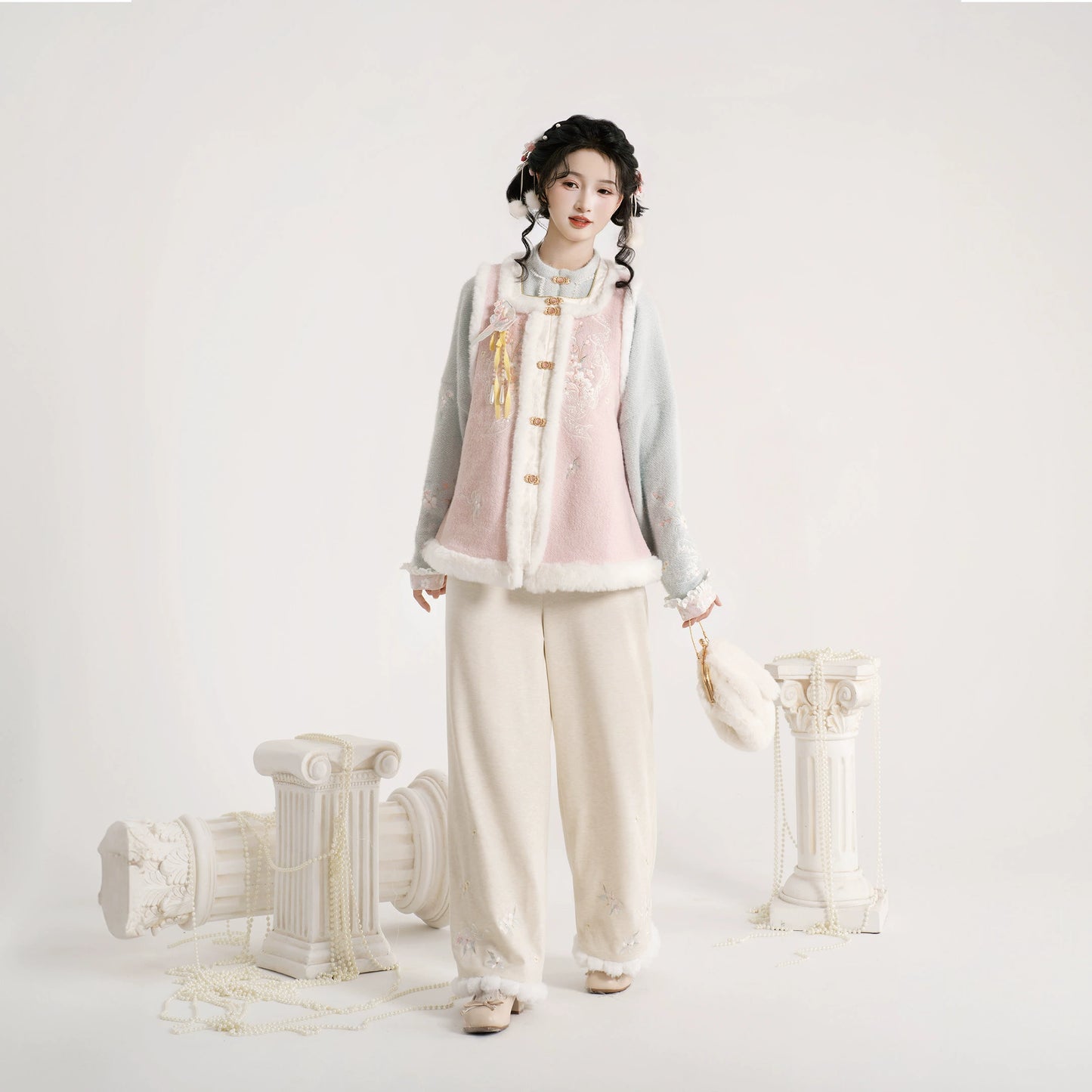 Serene Return Series Charming Parakeet