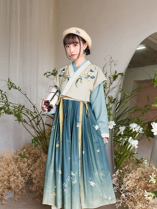 Qingyue : Cerulean Moon