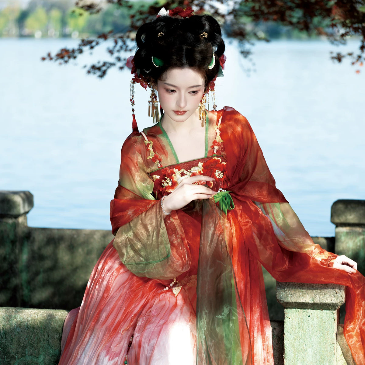 Timeless Fragrance Series Lustrous Pearl Hanfu